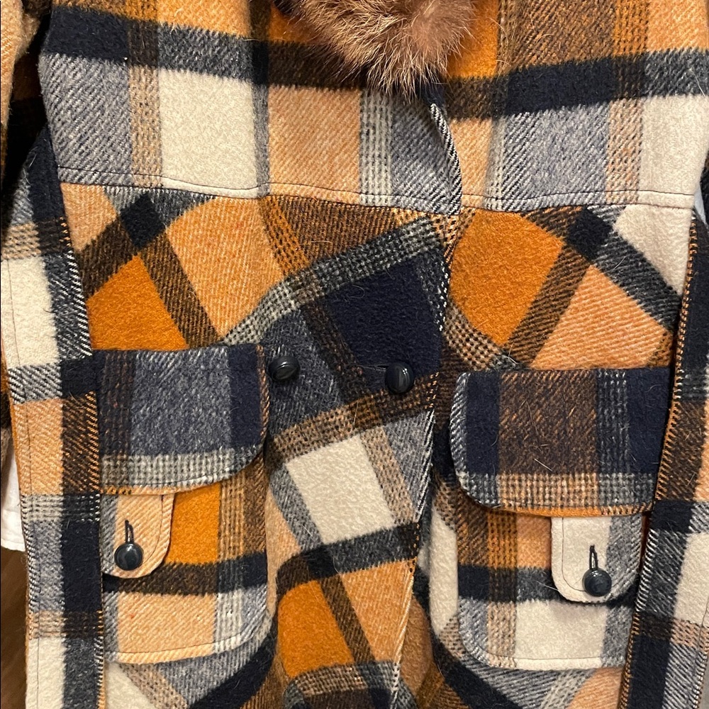 Vintage Jill jr 70’s Plaid Fur Collar Coat. Fits like a size 4 mint condition. - Picture 7 of 10